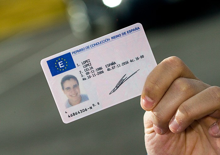 Cumpărați permisul de conducere spaniol